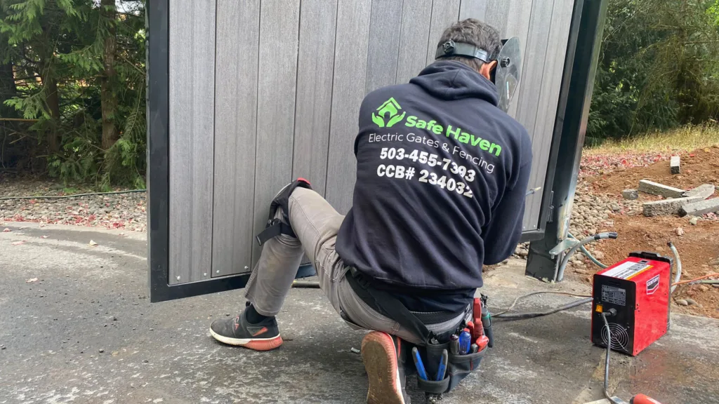 Automatic Driveway Gate Repair in Portland Oregon