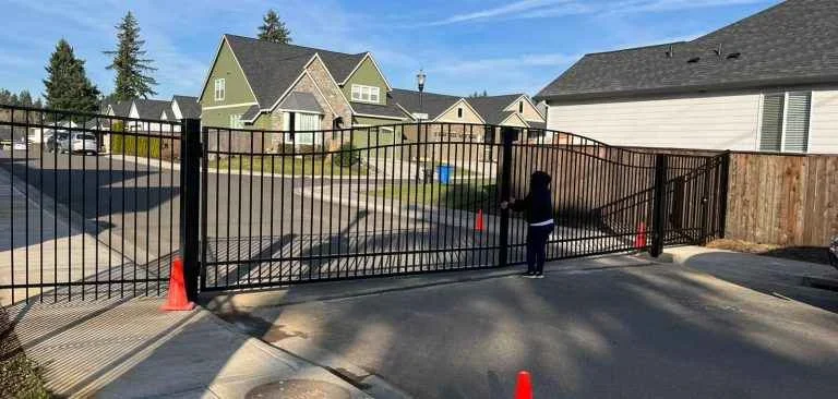 emergency electric gate
